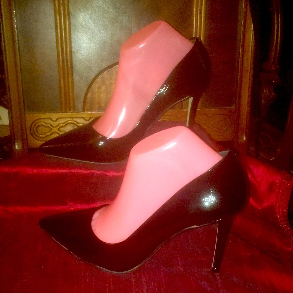 New Vince Camuto Women Black Patent Pointy Toe